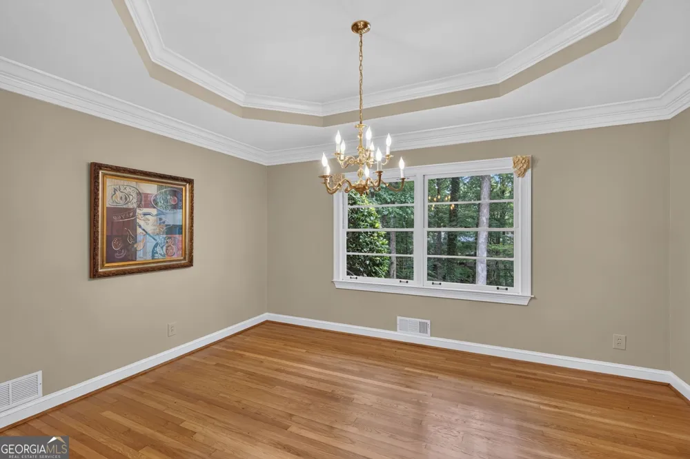 5274 Powers Ferry RD NW Sandy Springs, GA 30327