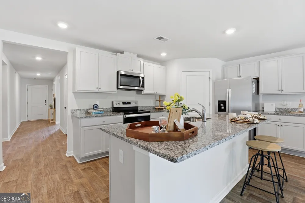 128 Skylark RD Bloomingdale, GA 31302