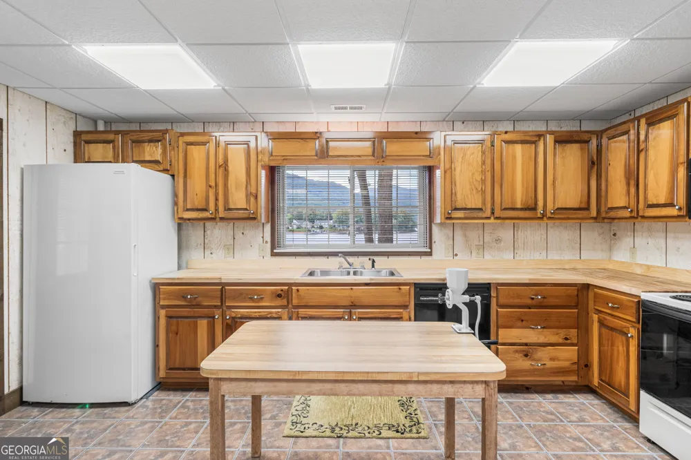 354 Harrison CIR Hiawassee, GA 30546