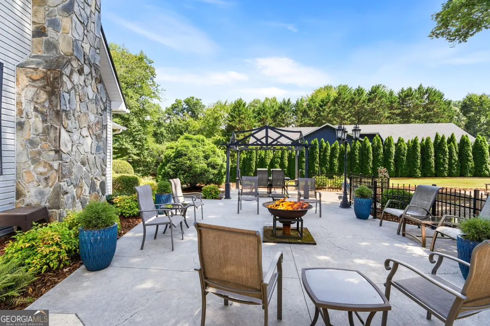 354 Harrison CIR Hiawassee, GA 30546