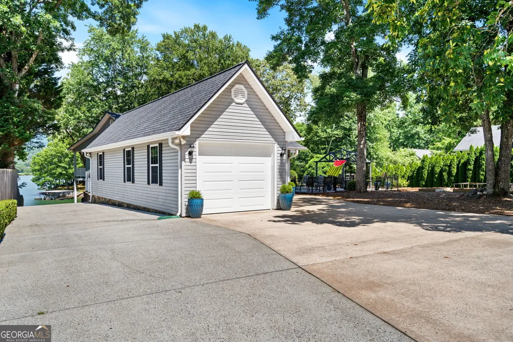 354 Harrison CIR Hiawassee, GA 30546