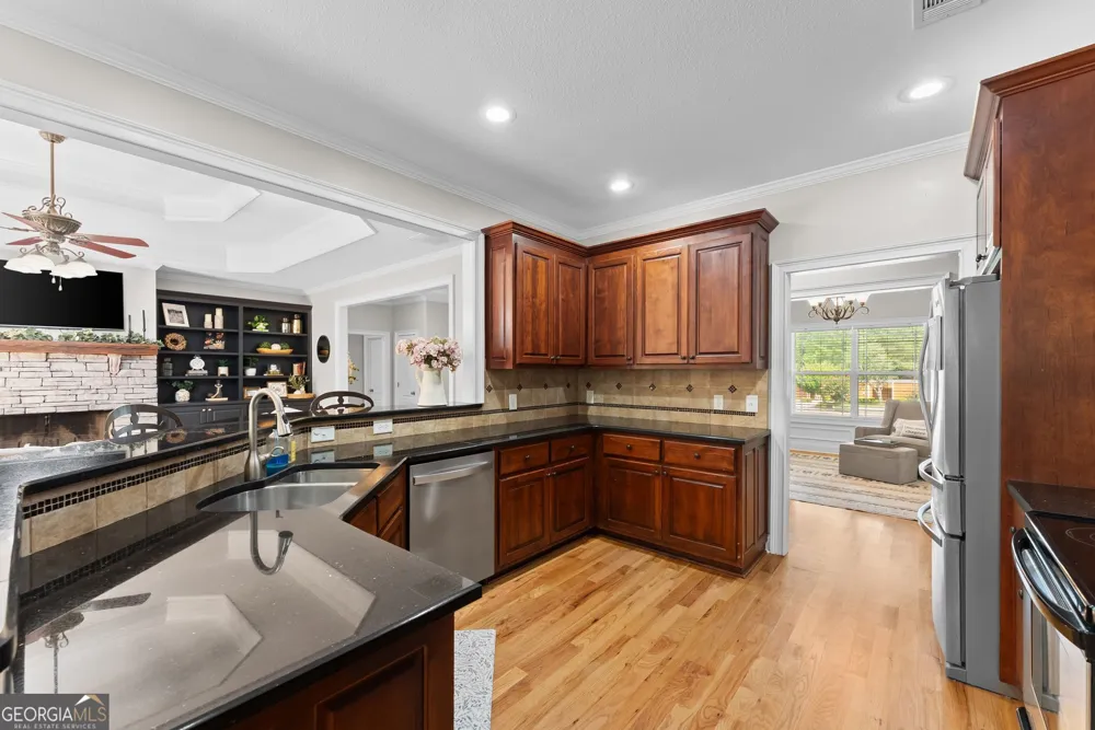 860 Lakeview DR Commerce, GA 30529