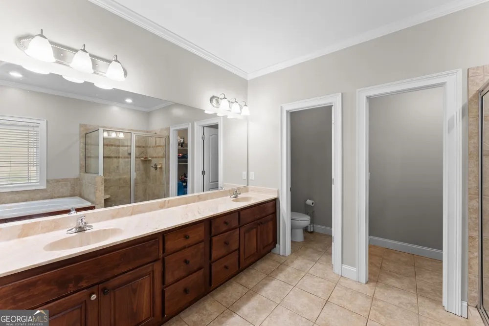 860 Lakeview DR Commerce, GA 30529