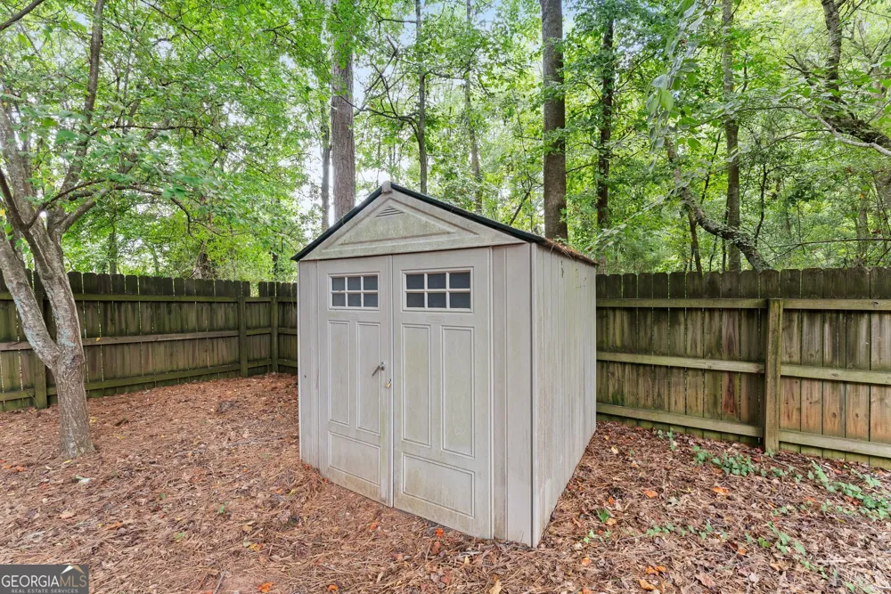 860 Lakeview DR Commerce, GA 30529