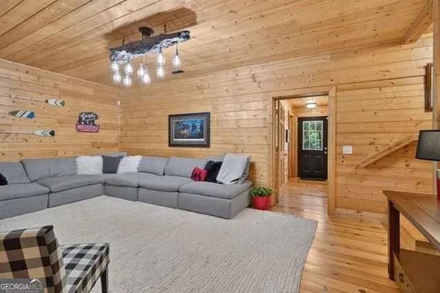 726 Railey RDG NE Ranger, GA 30734