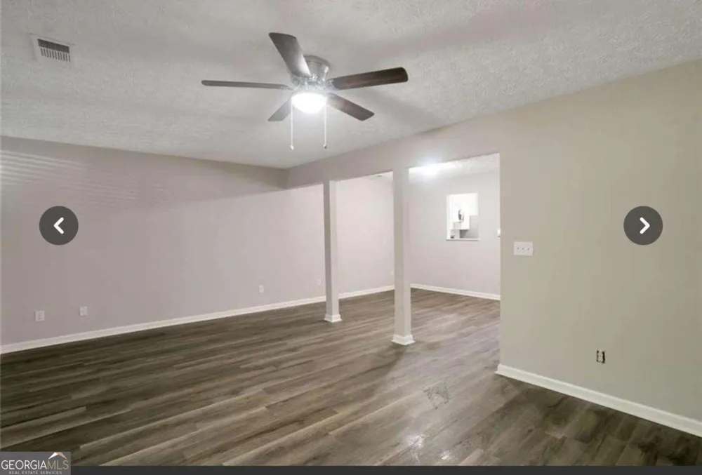 3833 Waldrop LN Decatur, GA 30034