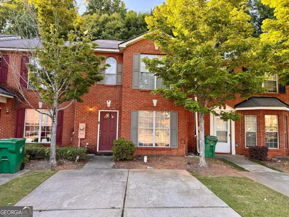 3833 Waldrop LN Decatur, GA 30034