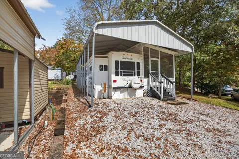 421 Newbury CIR
