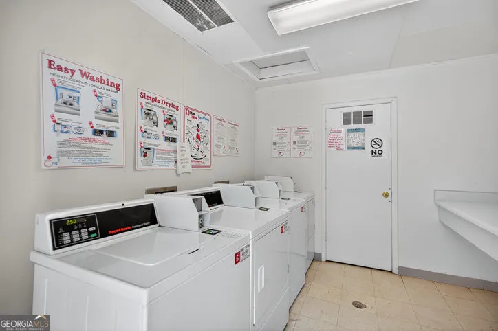 421 Newbury CIR Westminster, SC 29693