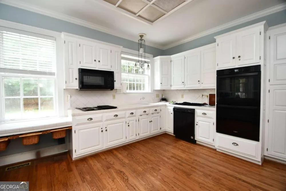 7 & 18 Main ST Watkinsville, GA 30677