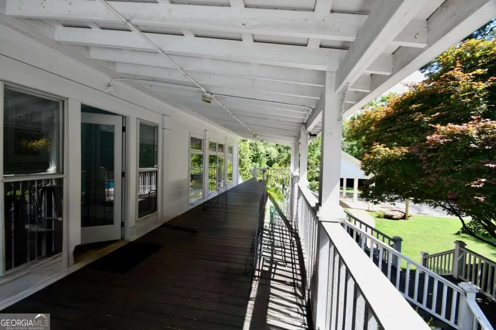 7 & 18 Main ST Watkinsville, GA 30677