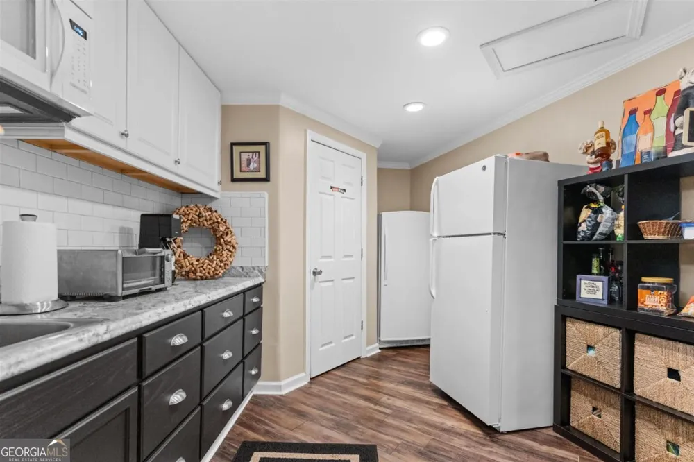 1251 White Oak DR White Plains, GA 30678