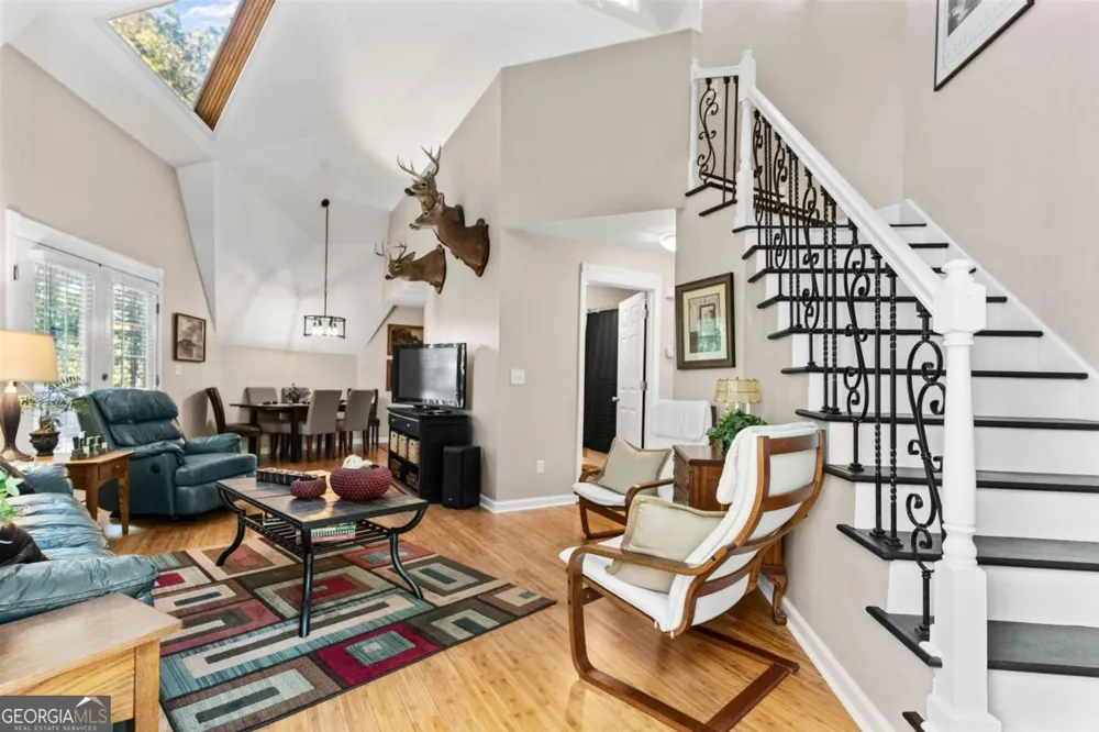 1251 White Oak DR White Plains, GA 30678