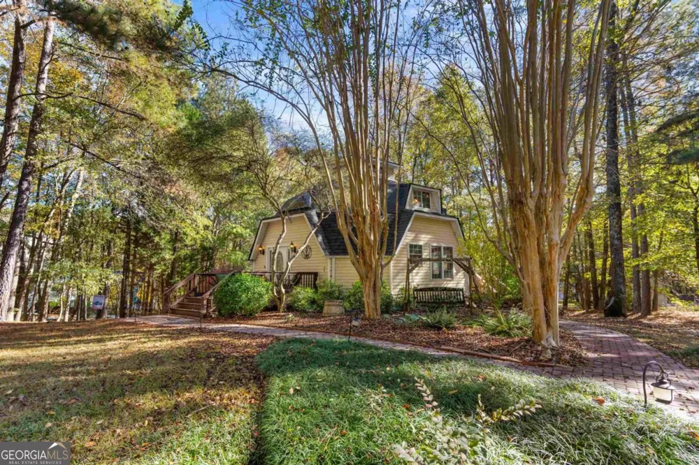1251 White Oak DR White Plains, GA 30678