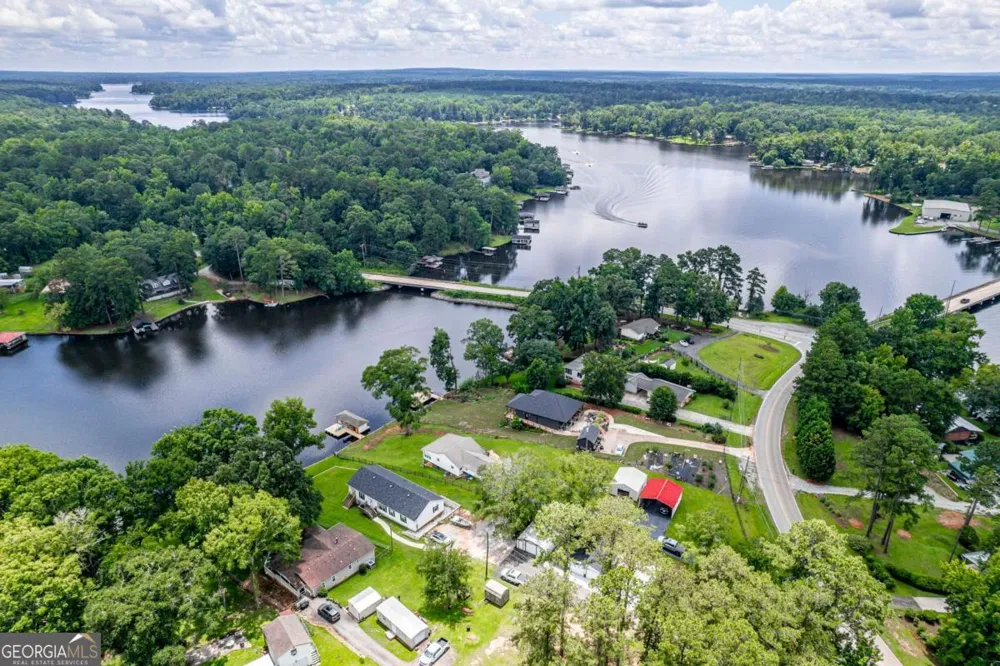 477 Avant RD Eatonton, GA 31024
