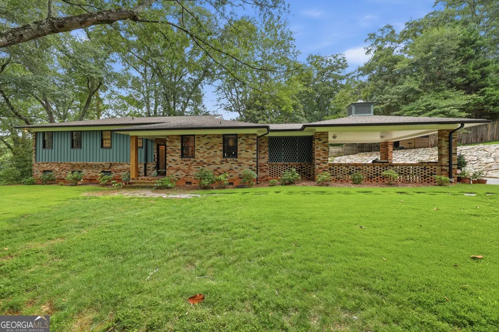 1223 Rosedale ST Toccoa, GA 30577
