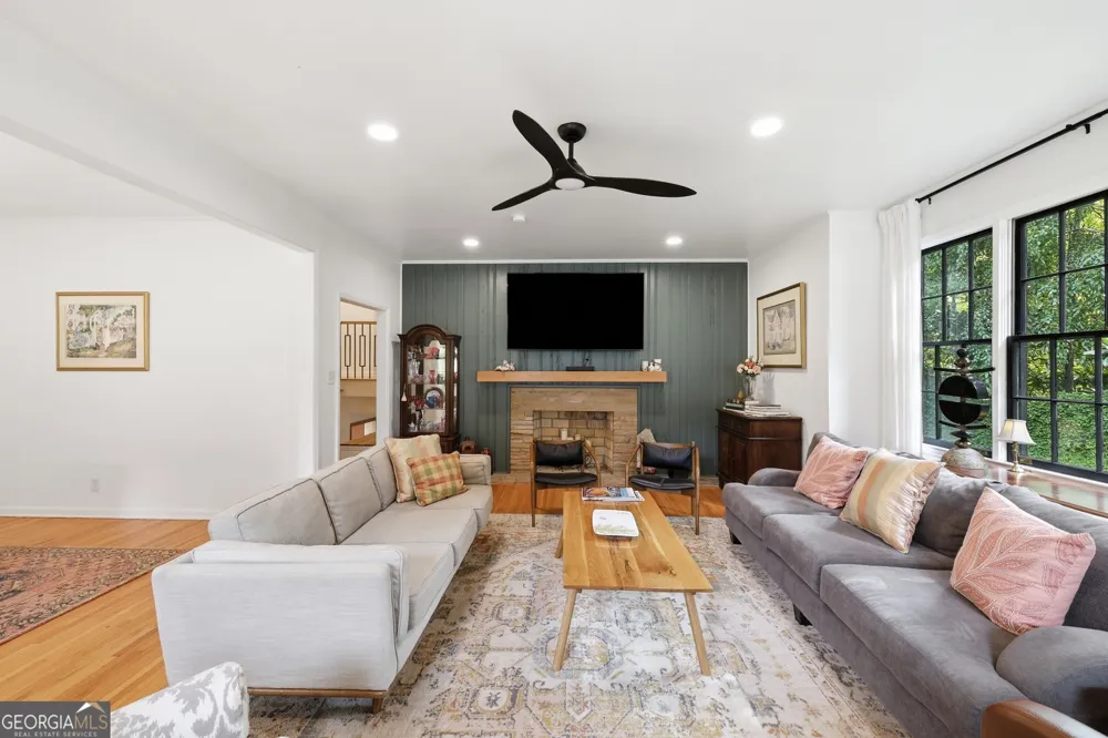 1223 Rosedale ST Toccoa, GA 30577