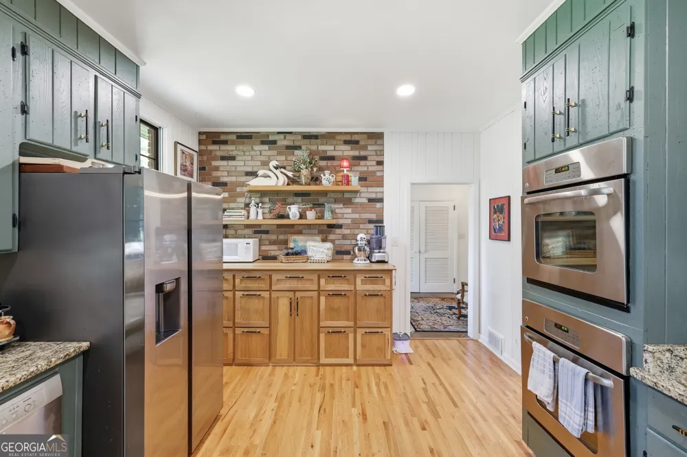 1223 Rosedale ST Toccoa, GA 30577