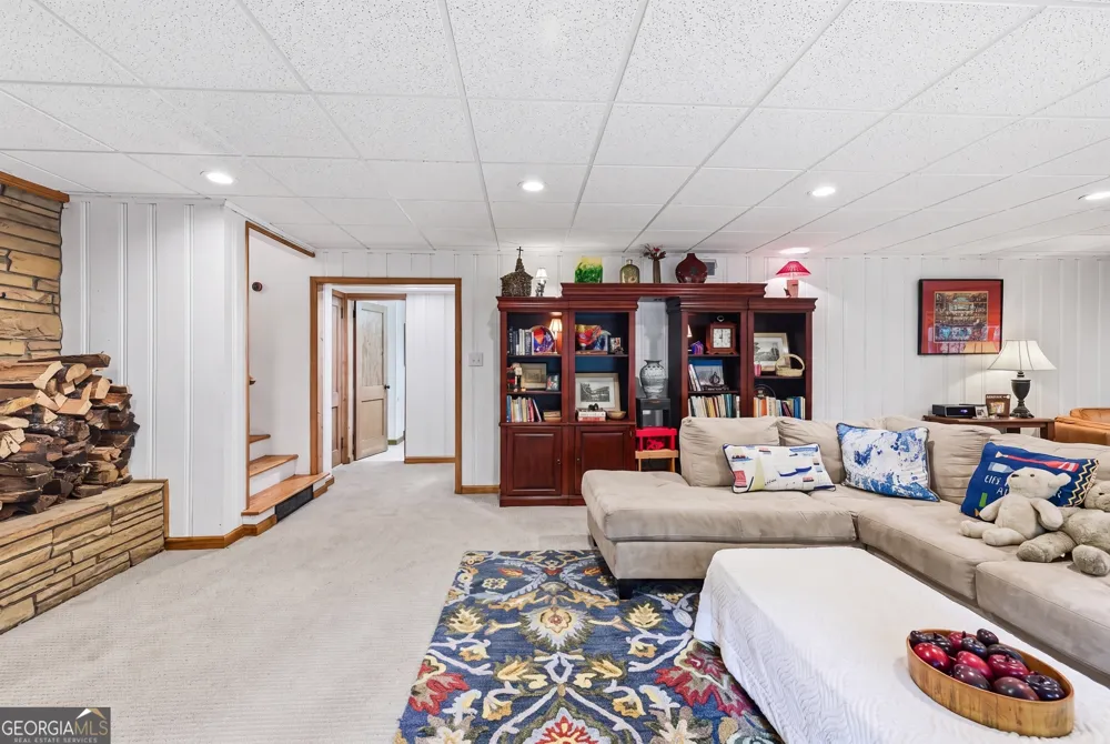1223 Rosedale ST Toccoa, GA 30577