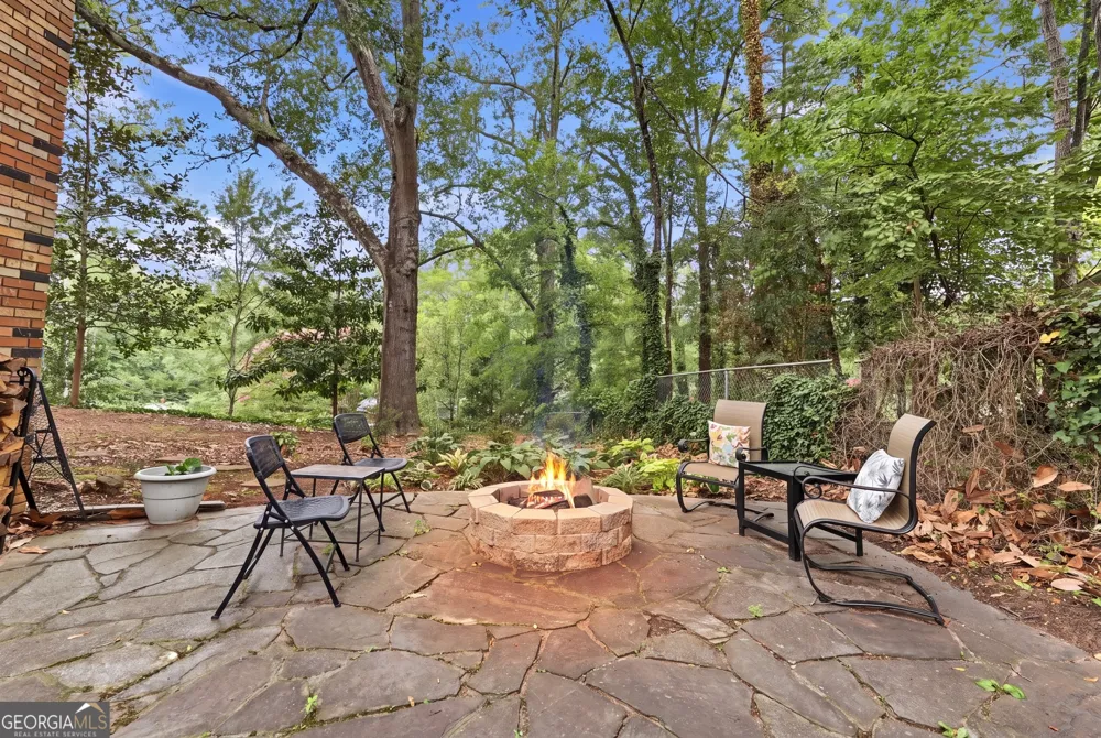 1223 Rosedale ST Toccoa, GA 30577