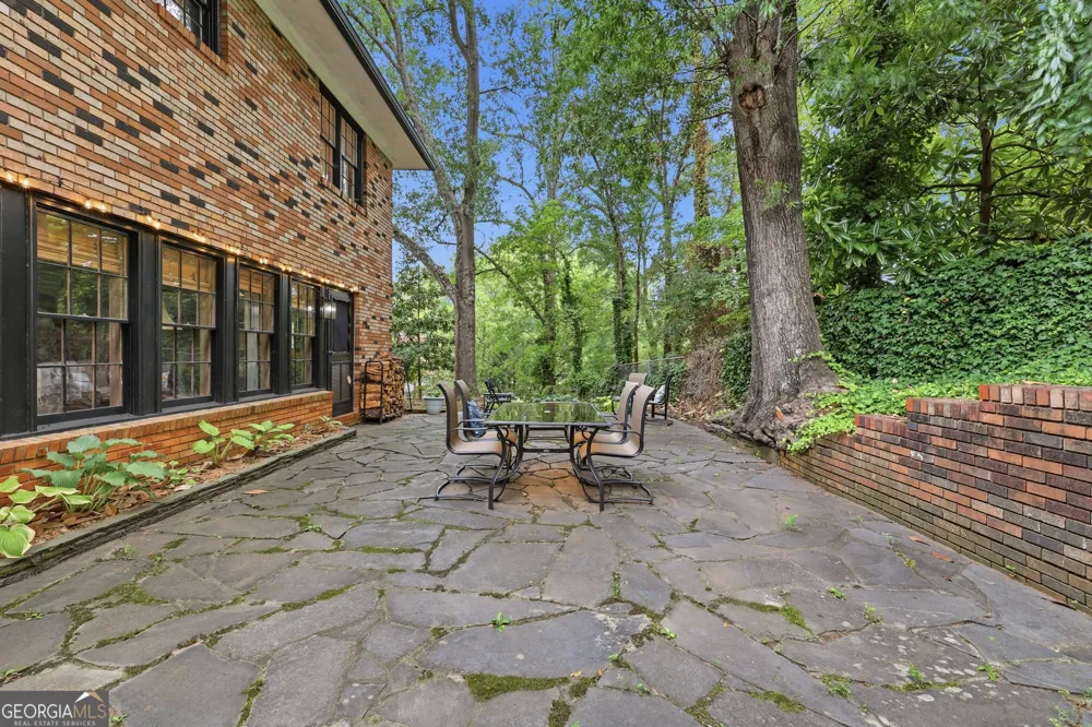 1223 Rosedale ST Toccoa, GA 30577