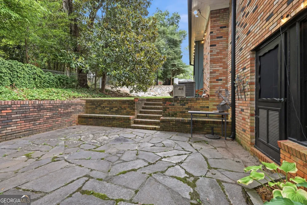 1223 Rosedale ST Toccoa, GA 30577