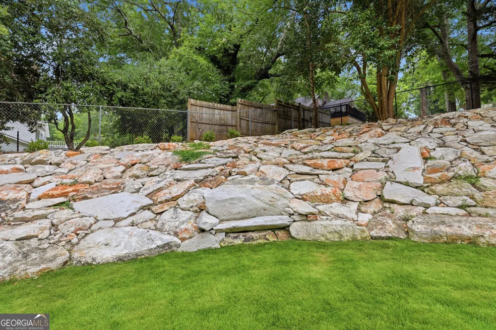 1223 Rosedale ST Toccoa, GA 30577