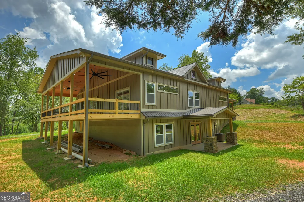 2125 Shady GRV Murphy, NC 28906