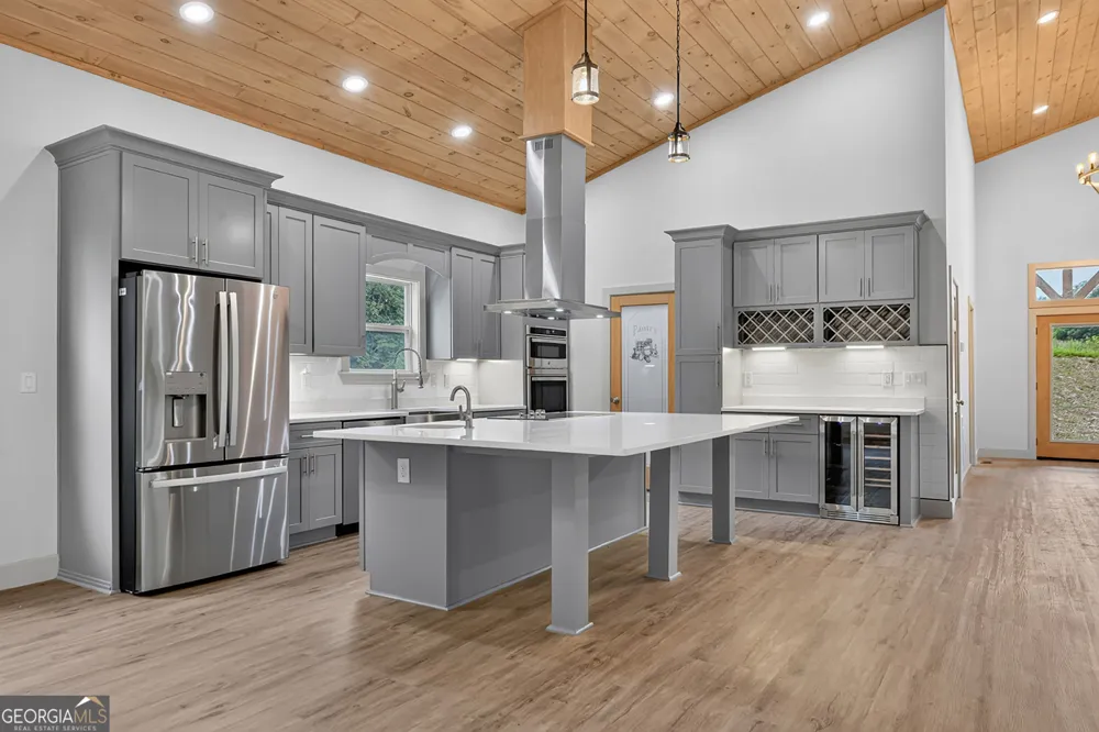 2125 Shady GRV Murphy, NC 28906
