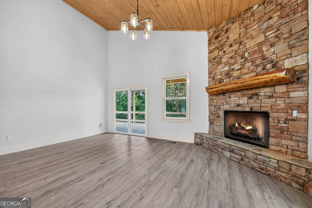 2125 Shady GRV Murphy, NC 28906