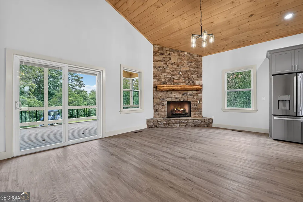 2125 Shady GRV Murphy, NC 28906