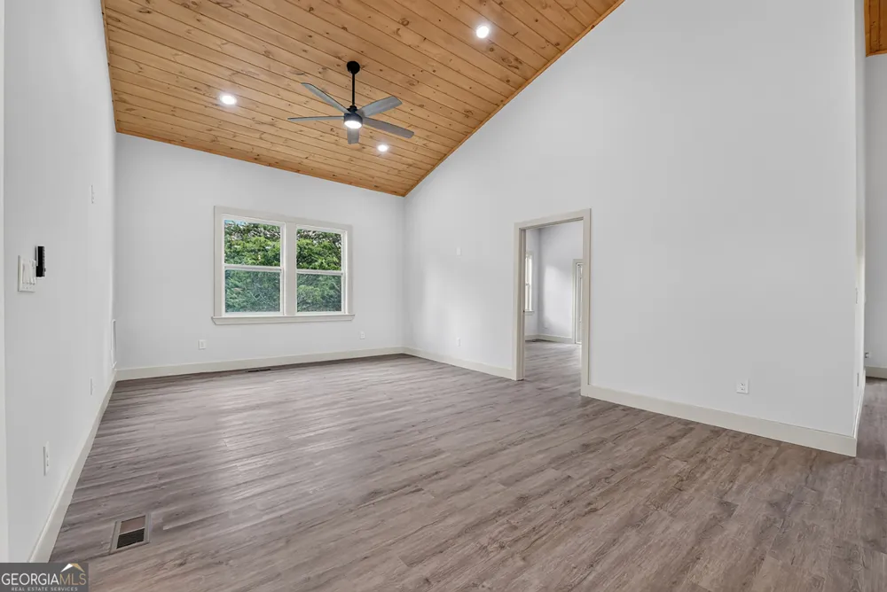 2125 Shady GRV Murphy, NC 28906