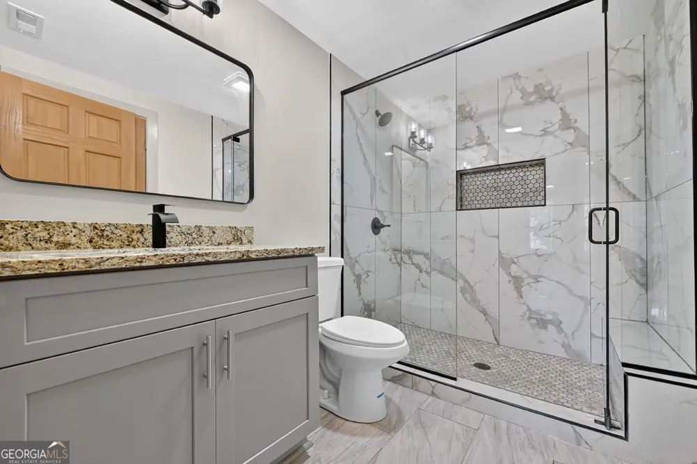 2125 Shady GRV Murphy, NC 28906