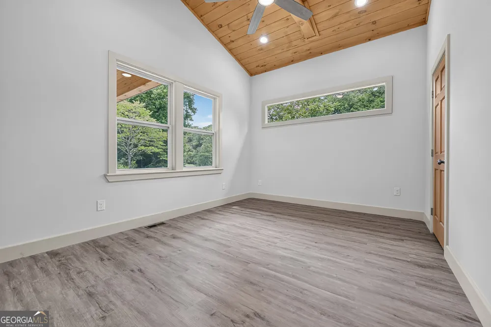 2125 Shady GRV Murphy, NC 28906