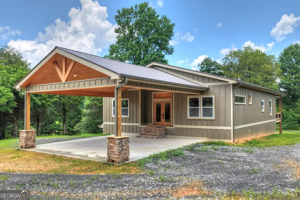2125 Shady GRV Murphy, NC 28906