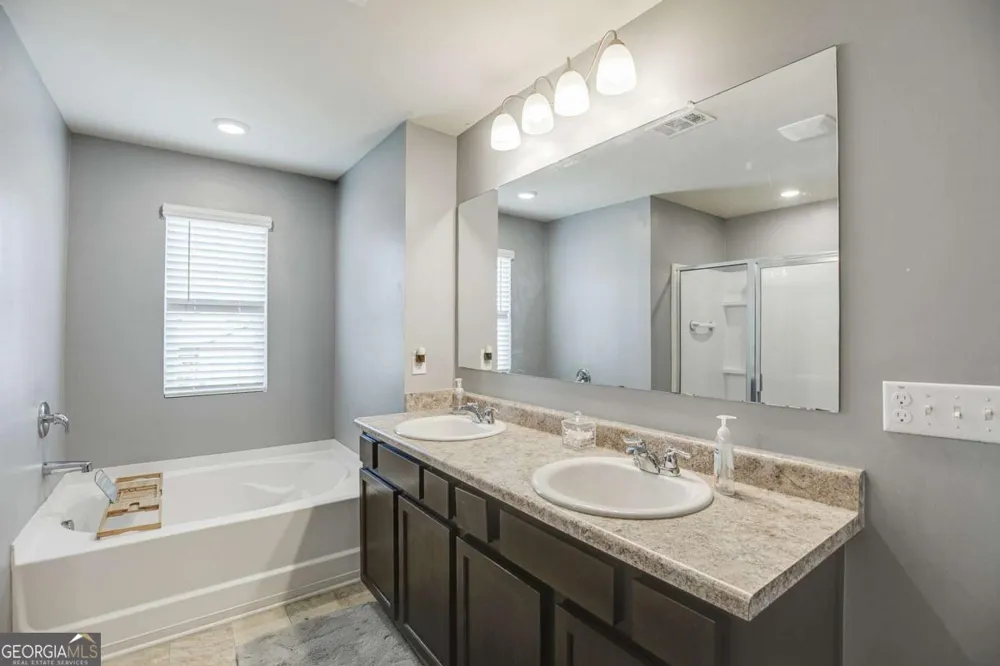 410 Maple Brook DR Dawsonville, GA 30534