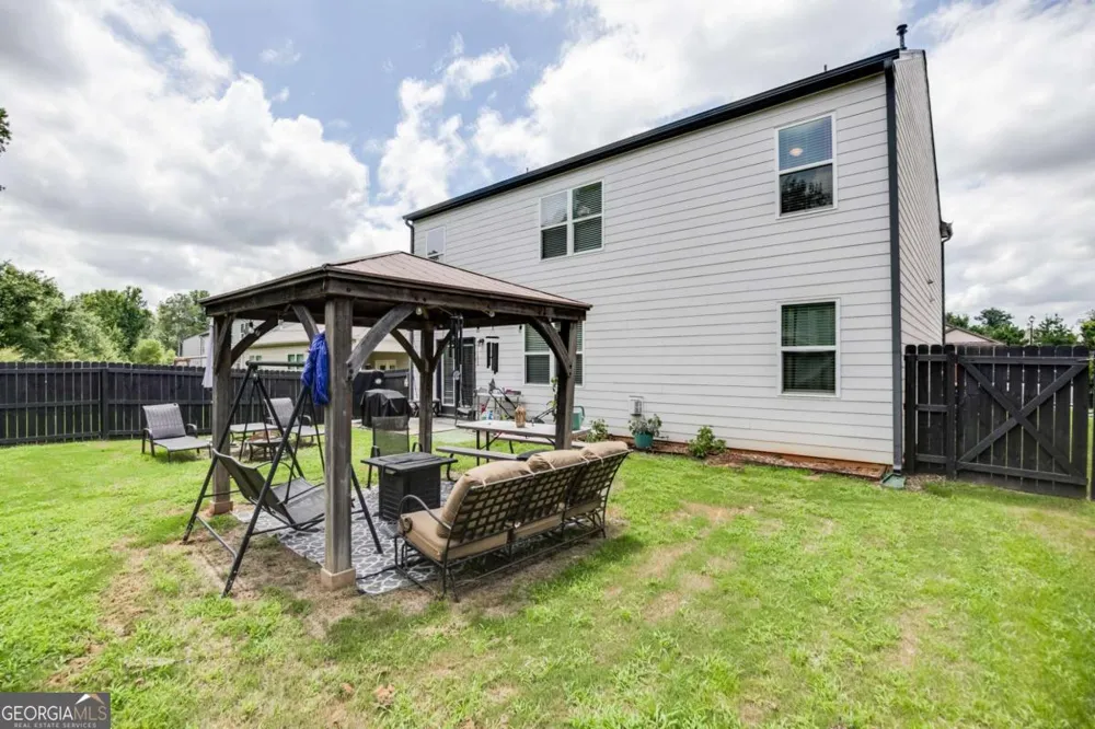 410 Maple Brook DR Dawsonville, GA 30534