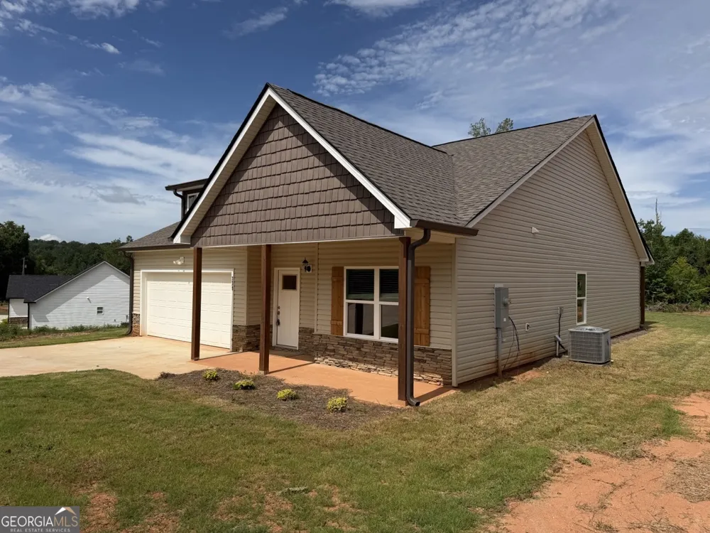 771 Dortch RD Eastanollee, GA 30538