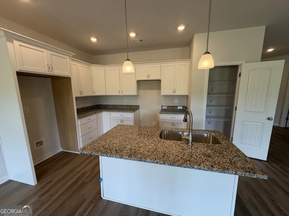 771 Dortch RD Eastanollee, GA 30538