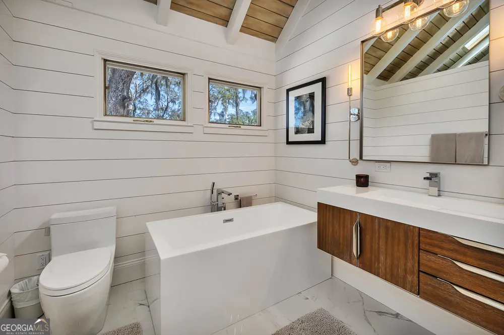 6201 Frederica RD St. Simons, GA 31522
