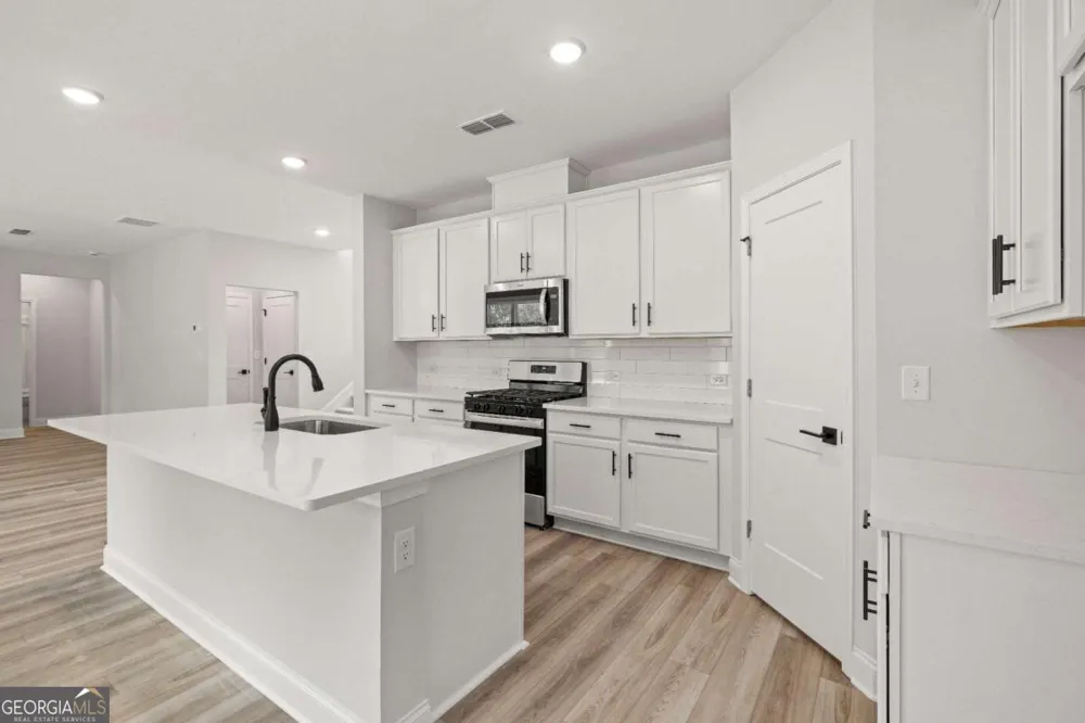 149 Barton Springs Bethlehem, GA 30620