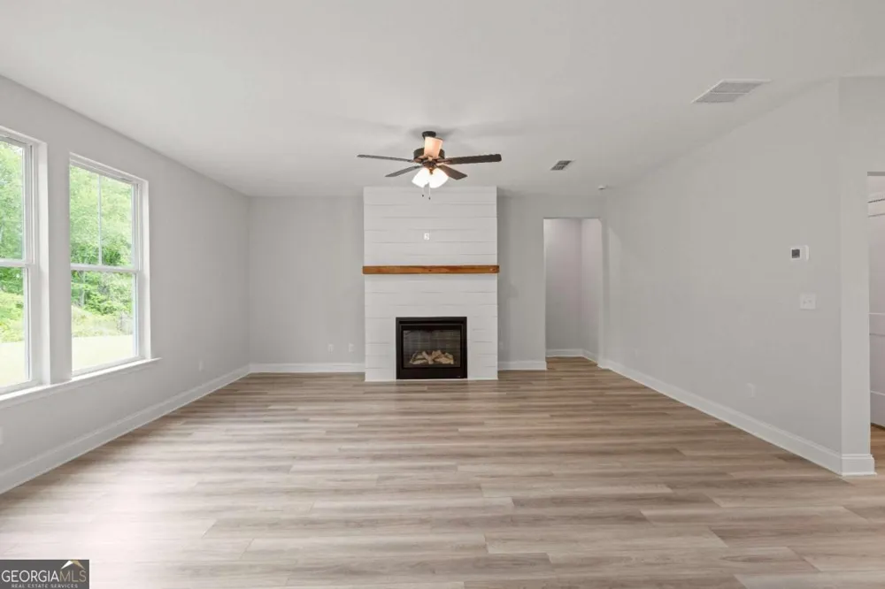 149 Barton Springs Bethlehem, GA 30620