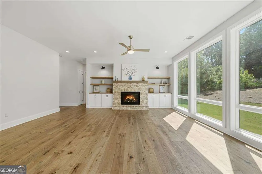 401 Oakleigh AVE Woodstock, GA 30188