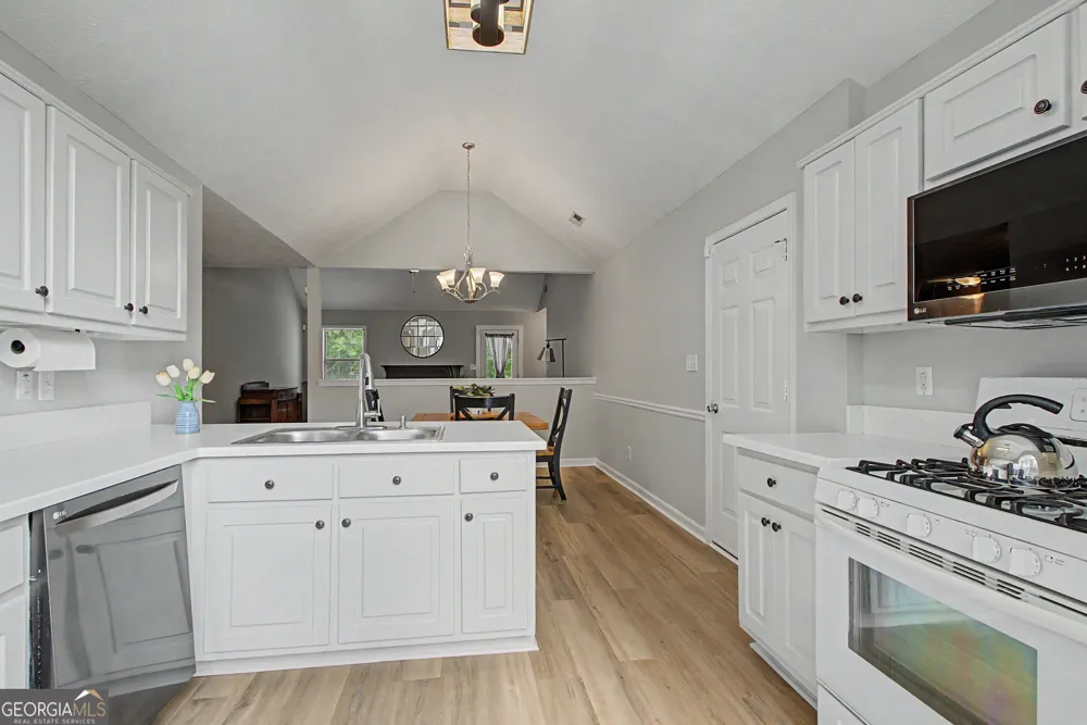 28 Pecan Lake CT Sharpsburg, GA 30277