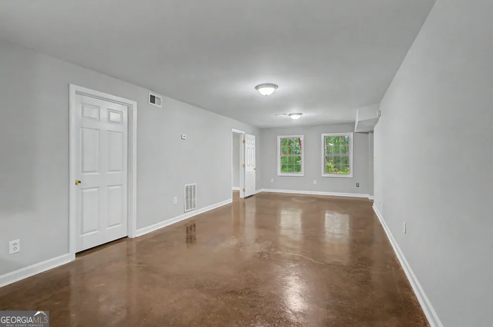 28 Pecan Lake CT Sharpsburg, GA 30277