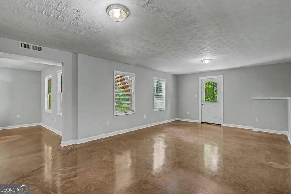 28 Pecan Lake CT Sharpsburg, GA 30277