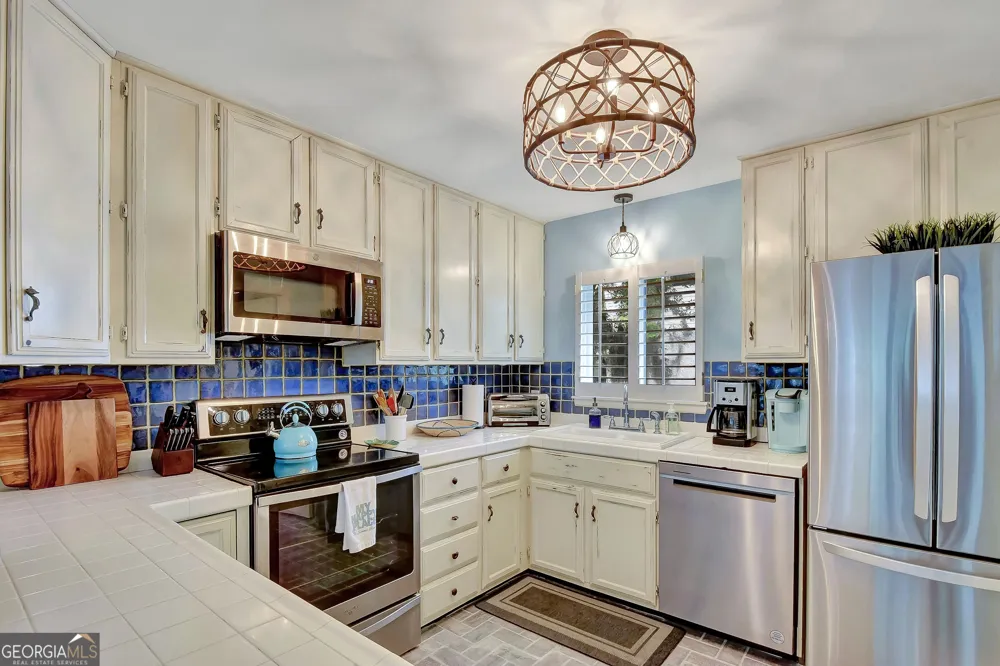 1517 Wood AVE St. Simons, GA 31522