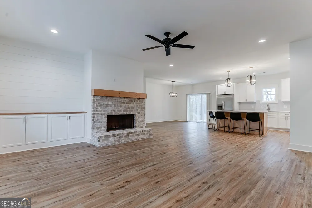 552 Clayton ST Commerce, GA 30529