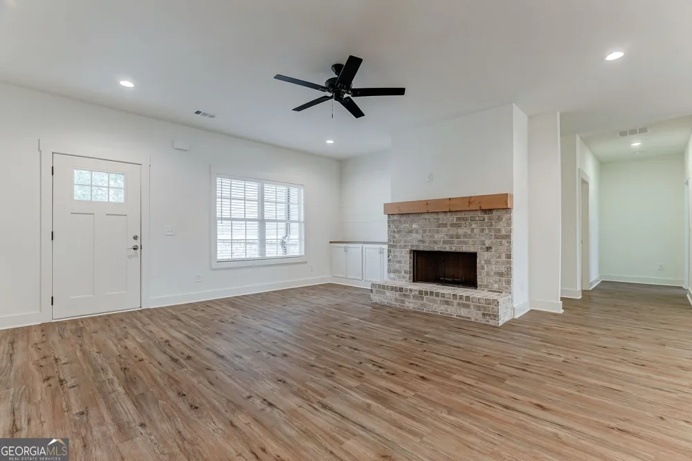 552 Clayton ST Commerce, GA 30529