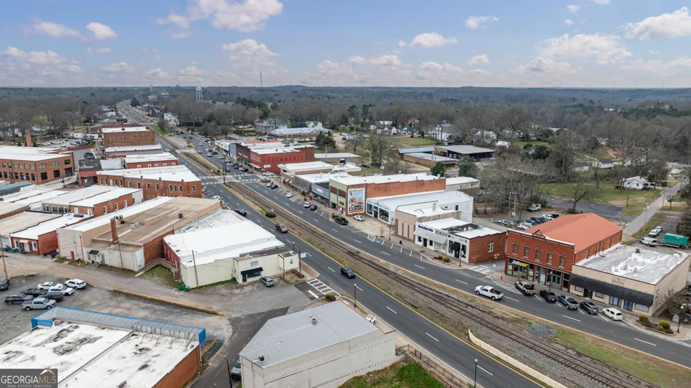 552 Clayton ST Commerce, GA 30529